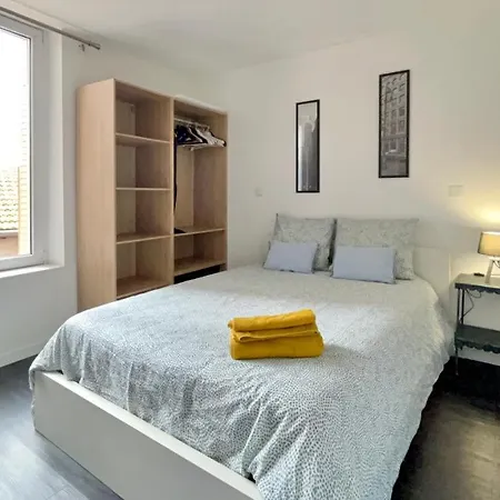 Apartment Charmant A 10min De Place Stanislas *
